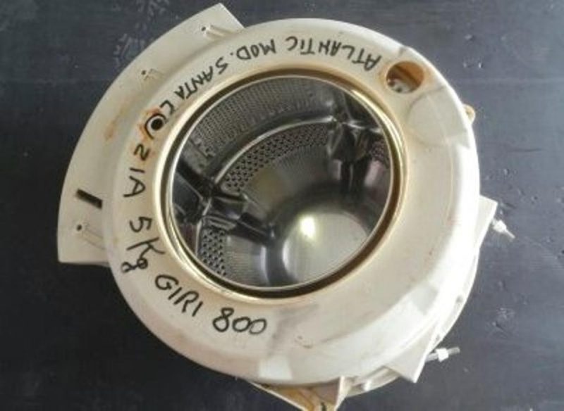 gruppo vasca completo   lavatrice atlantic santa tua zia 
giri 800
kg 5