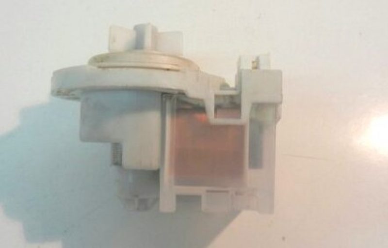 Pompa lavatrice Bosch WAQ20320IT/01 cod 786729