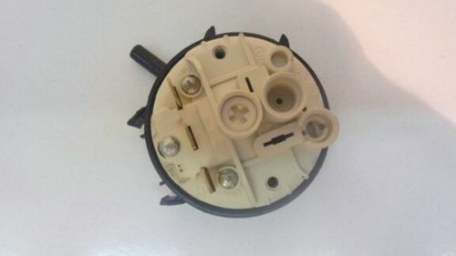 Pressostato lavastoviglie Ariston LST 660 cod 761267