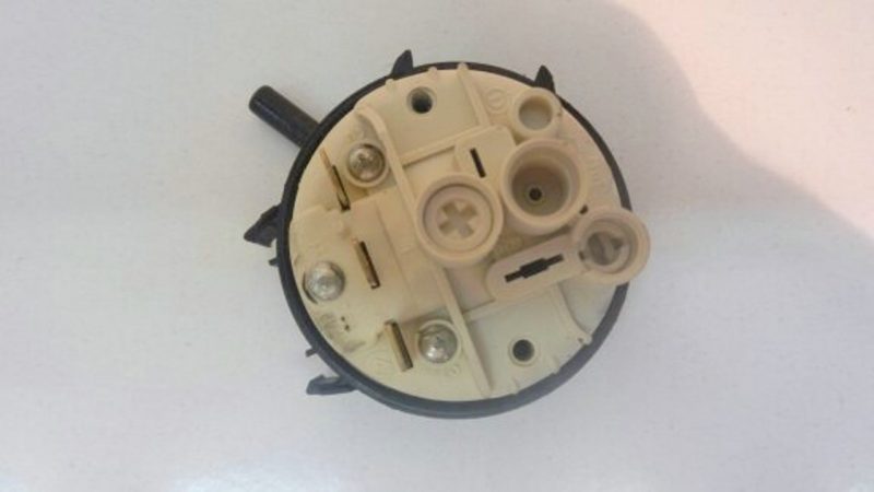 Pressostato lavastoviglie Ariston LST 660 cod 761267