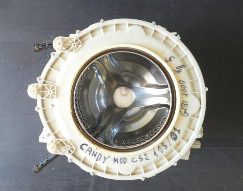 gruppo vasca completo   lavatrice candy c52 105/01
kg: 5  giri : 1000