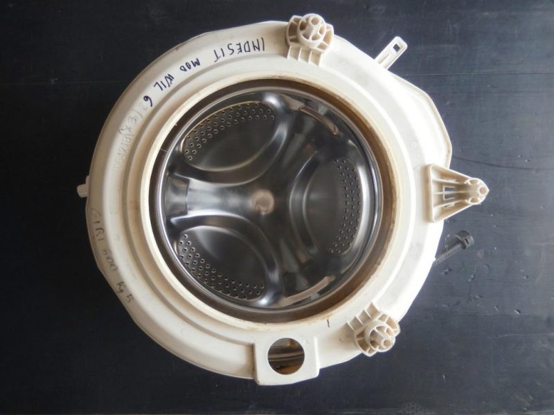 GRUPPO VASCA COMPLETO PER LAVATRICE indesit wil 62
kg: 5
giri: 600