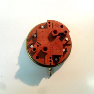 160001789   pressostato lavatrice indesit wn1 xwu