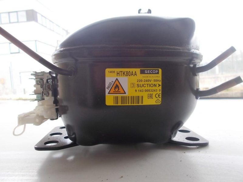 Compressore frigorifero Embraco/Aaspera cod emt40clp-bp1084y / htk80aa